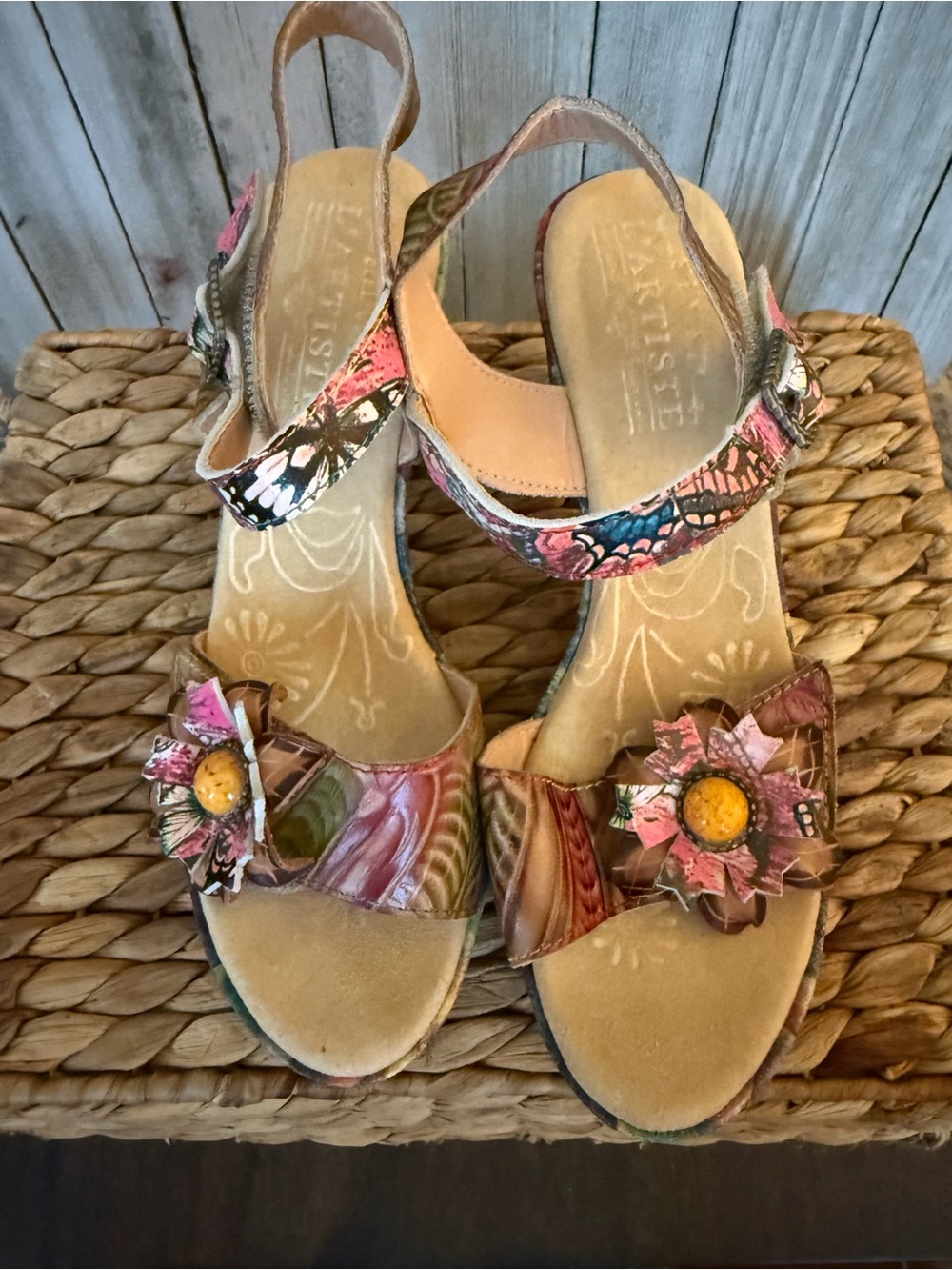 L’Artiste Spring Step  Floral Multi-Color Women's Sandals. Size EU 38 our 7.5